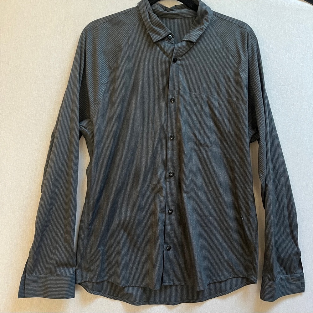 Lululemon Men's Stripe Long Sleeve Button Down Casual Shirt Black Gray Size M